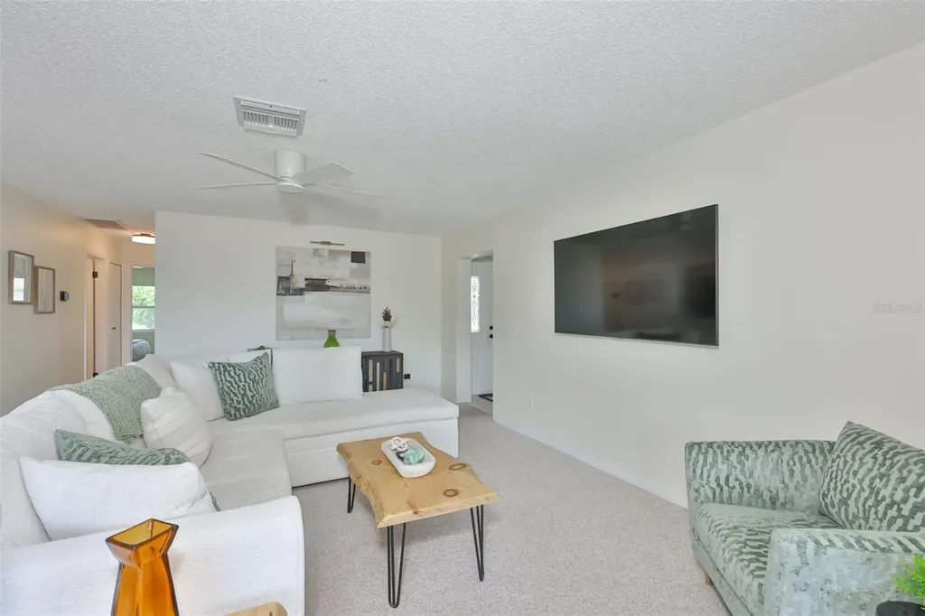 214 Glenellen Place Sun City Center FL 33573
