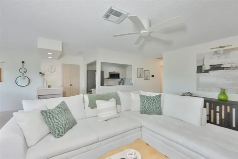 214 Glenellen Place Sun City Center FL 33573