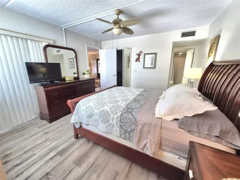 107 Windward Place Oldsmar FL 34677