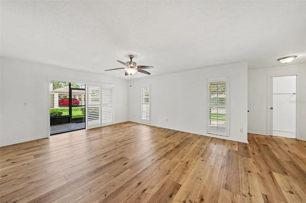 13030 Village Chase Circle Tampa FL 33618