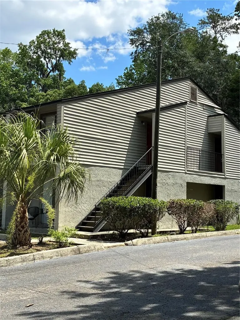 1035 SW 9th Street Gainesville FL 32601