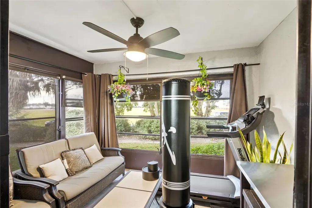 100 E Oak Terrace Leesburg FL 34748