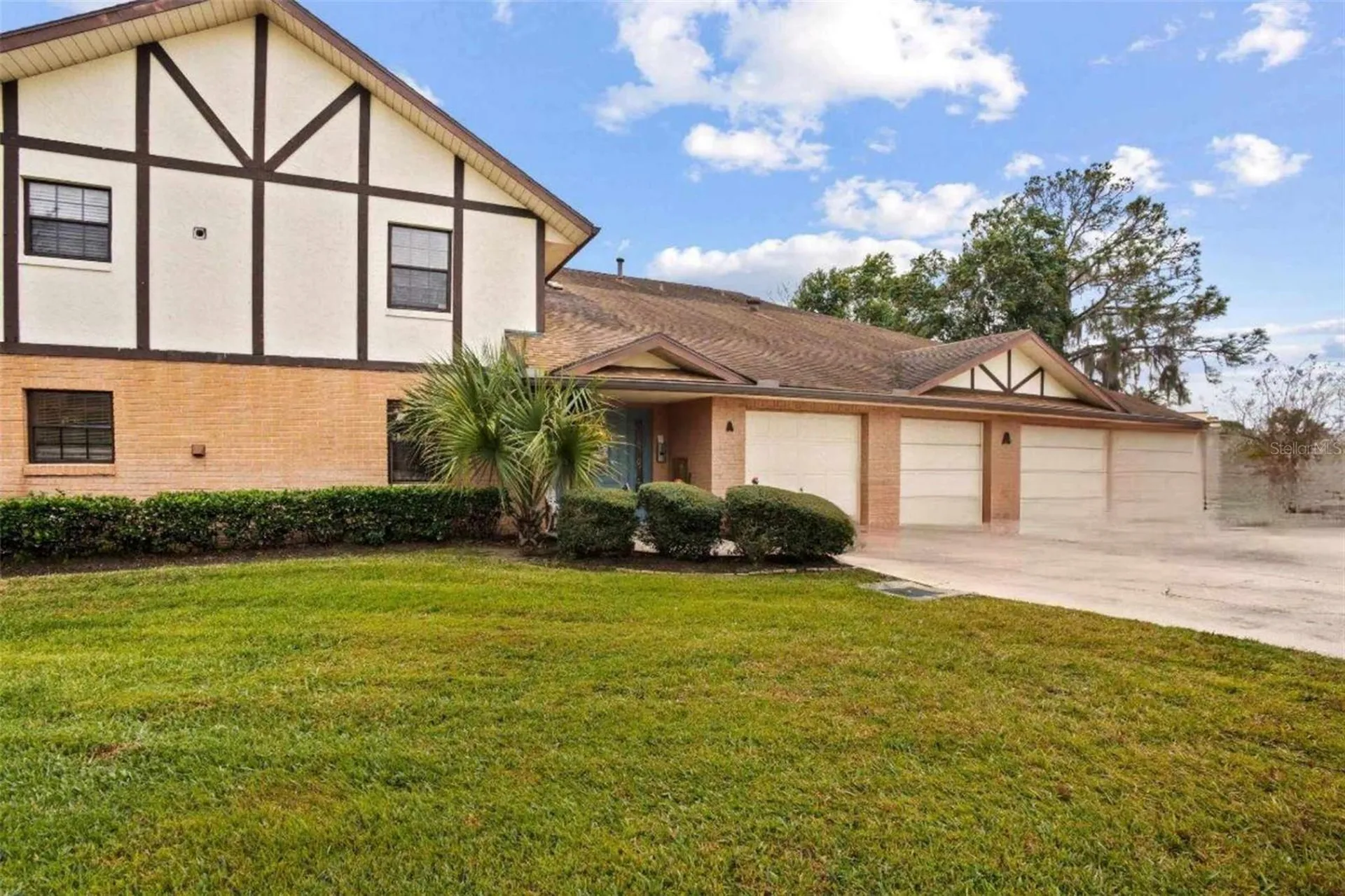 100 E Oak Terrace Leesburg FL 34748