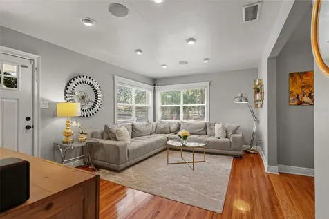 4202 W Palmira Avenue Tampa FL 33629