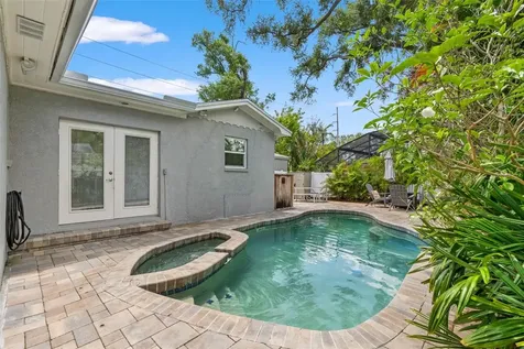 4202 W Palmira Avenue Tampa FL 33629