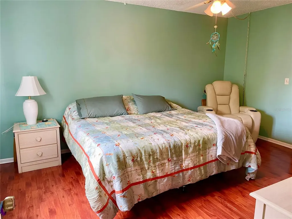 305 30th Avenue W Bradenton FL 34205