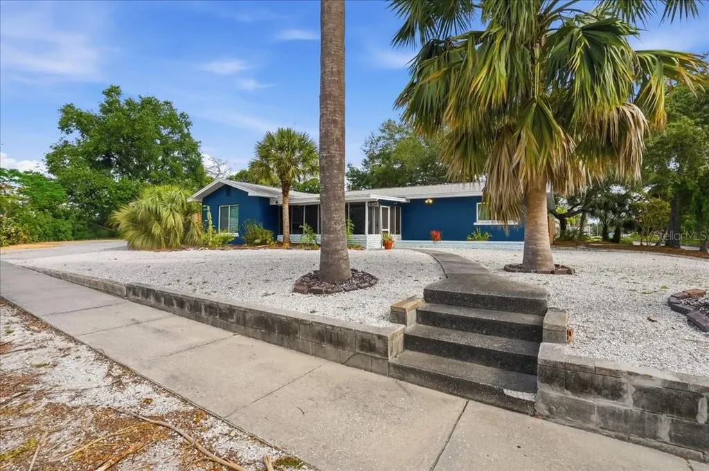 6301 11th Avenue S Gulfport FL 33707