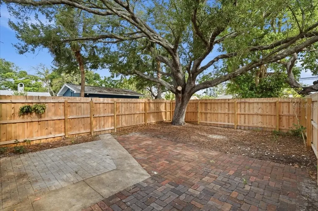 6301 11th Avenue S Gulfport FL 33707