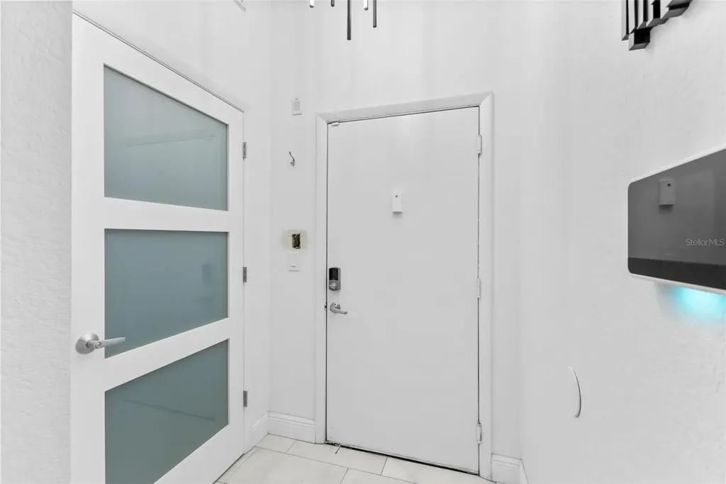 2320 W Azeele Street Tampa FL 33609