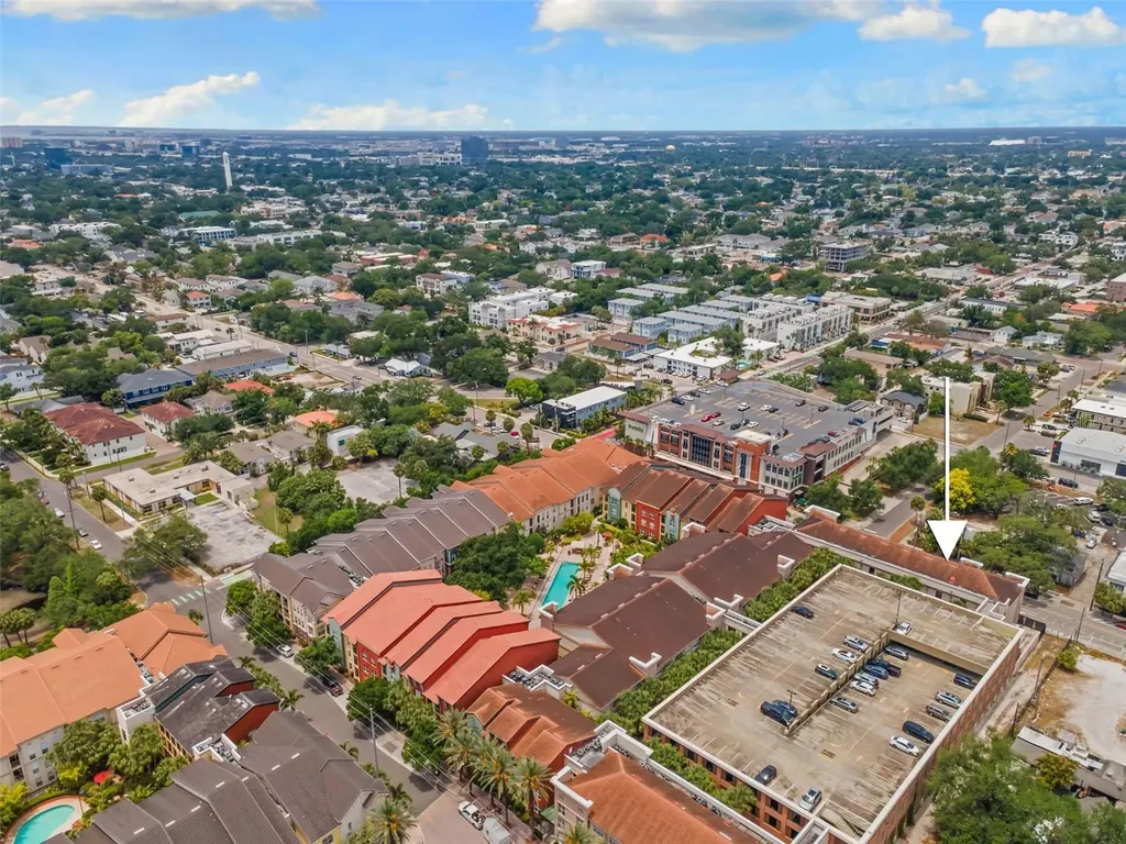 2320 W Azeele Street Tampa FL 33609