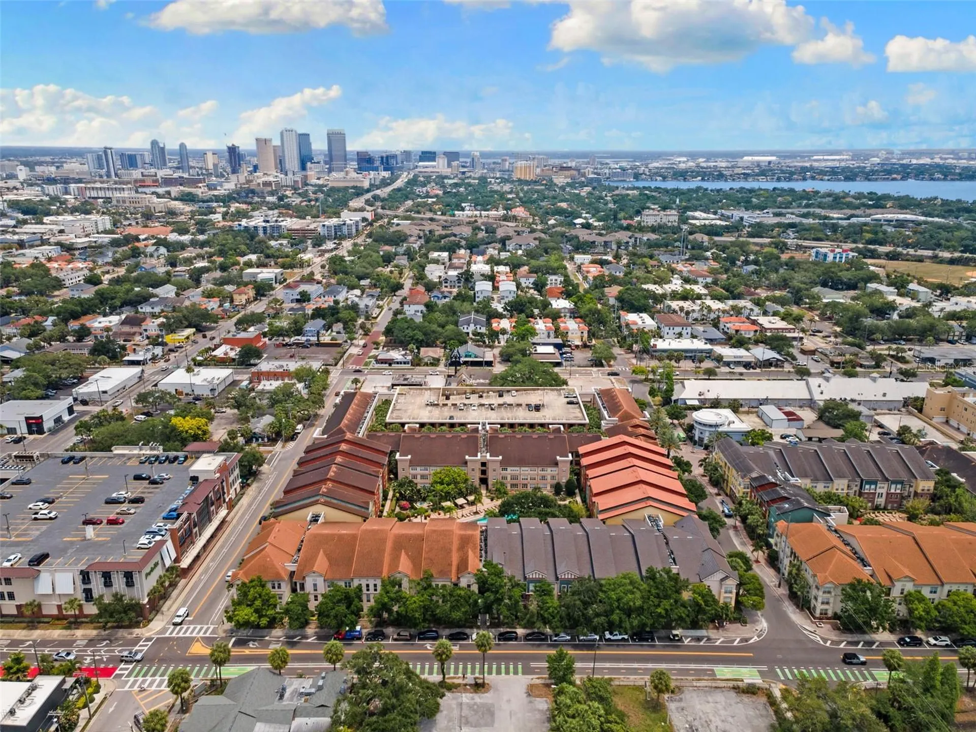 2320 W Azeele Street Tampa FL 33609