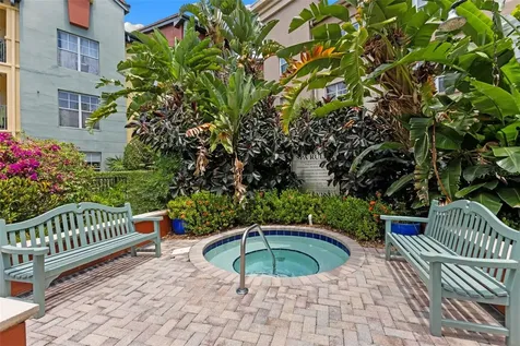2320 W Azeele Street Tampa FL 33609