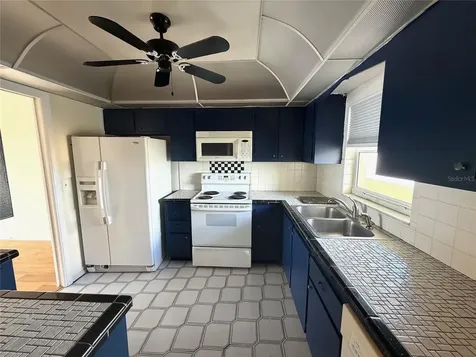 4775 Cove Circle St Petersburg FL 33708
