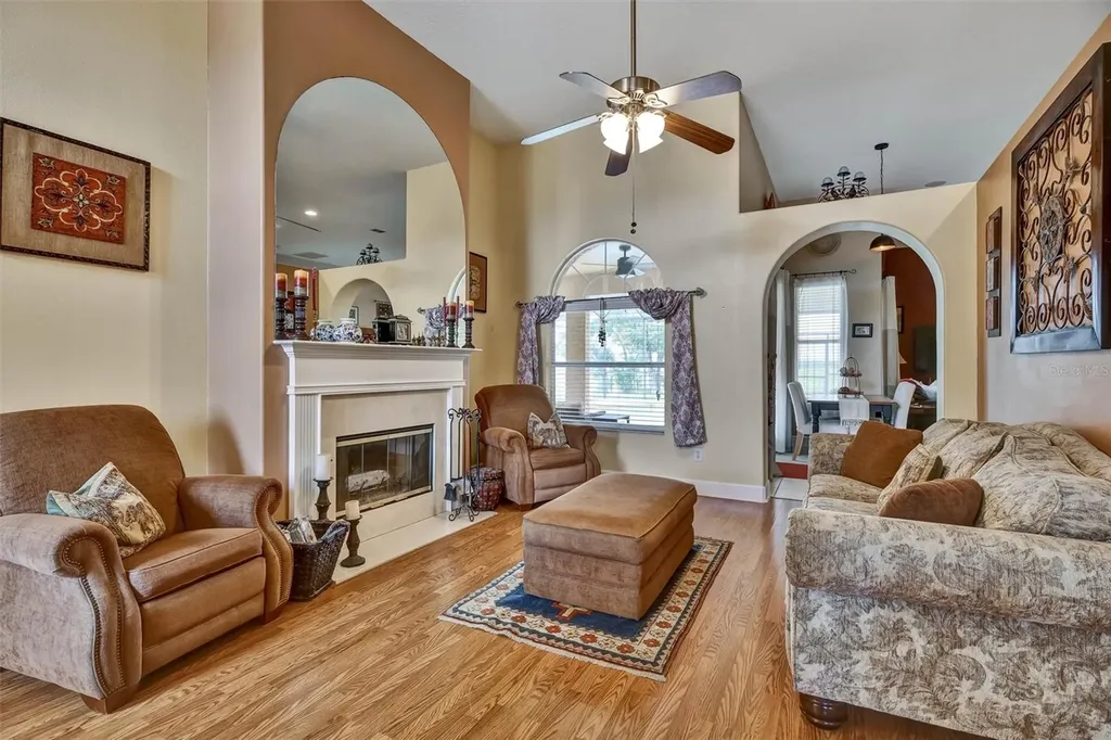 1527 Gants Circle Kissimmee FL 34744