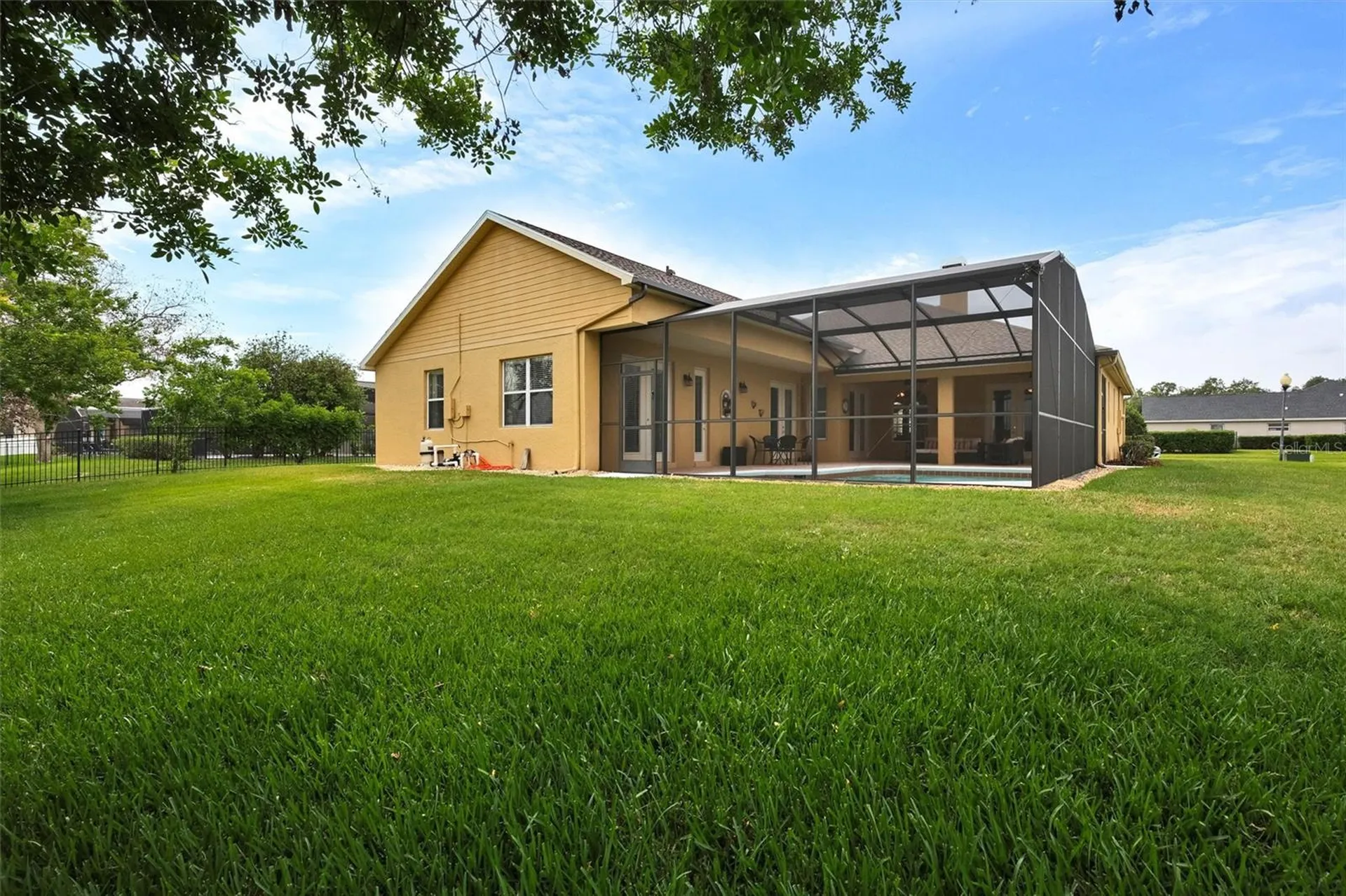 1527 Gants Circle Kissimmee FL 34744