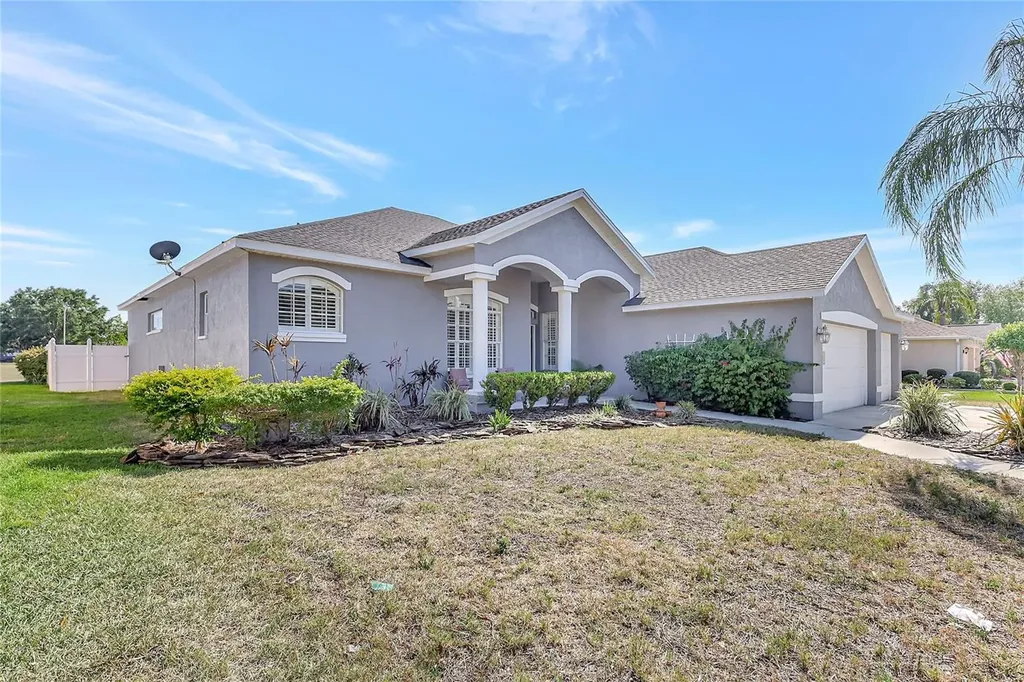 2863 Duncan Tree Circle Valrico FL 33594