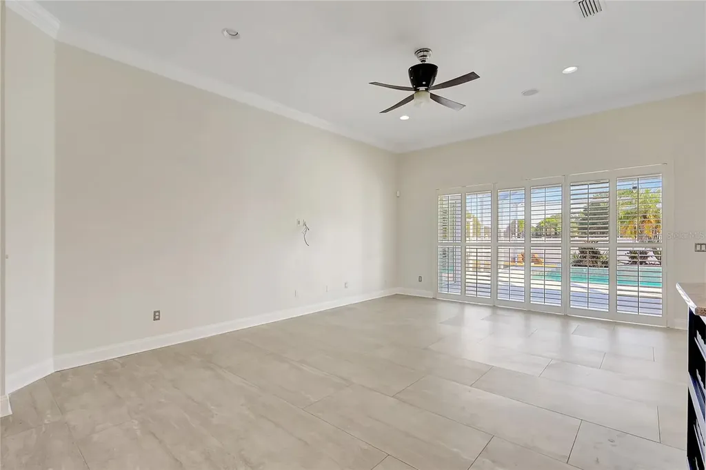 2863 Duncan Tree Circle Valrico FL 33594