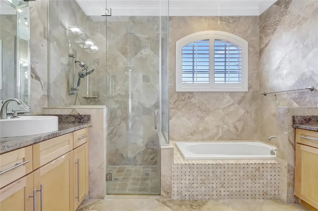 2863 Duncan Tree Circle Valrico FL 33594