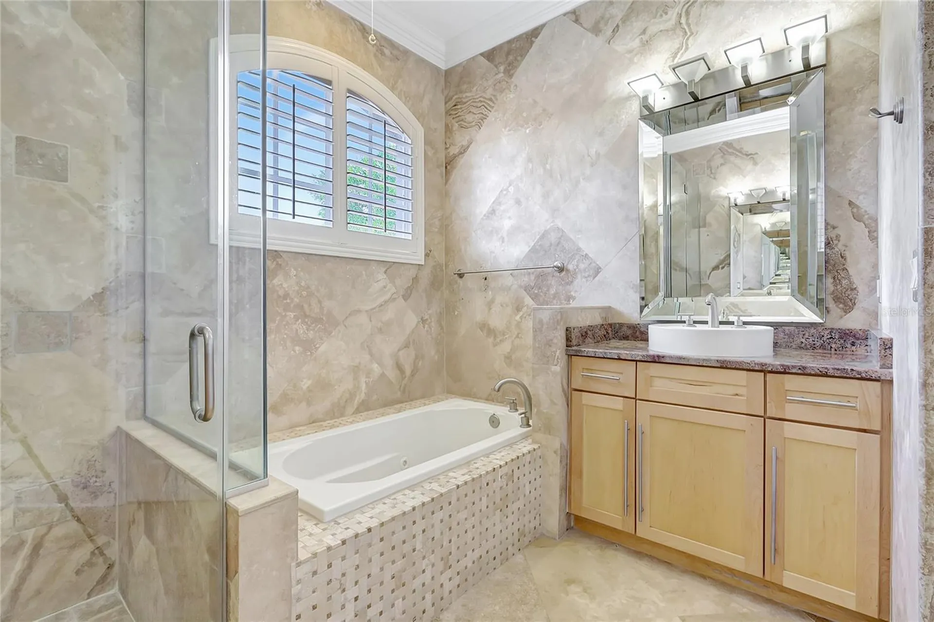 2863 Duncan Tree Circle Valrico FL 33594
