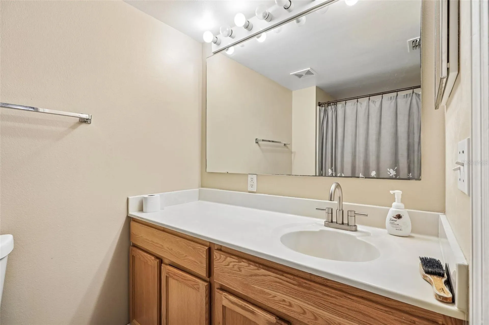 1609 Las Palmos Drive SW Palm Bay FL 32908