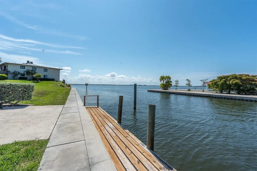 6500 Flotilla Drive Holmes Beach FL 34217