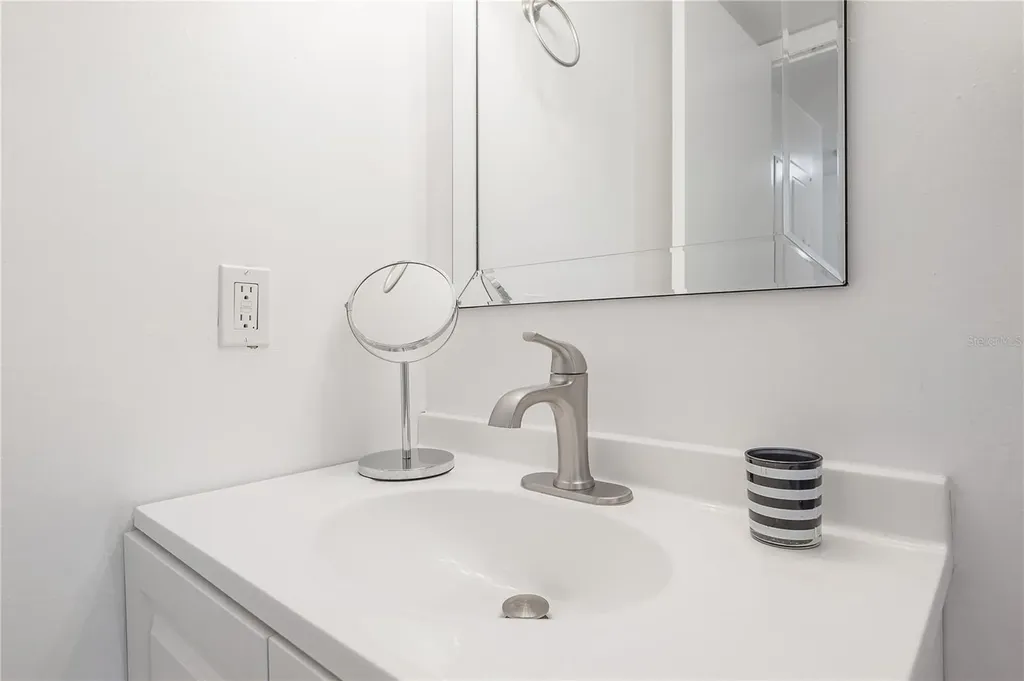 3206 W Azeele Street Tampa FL 33609
