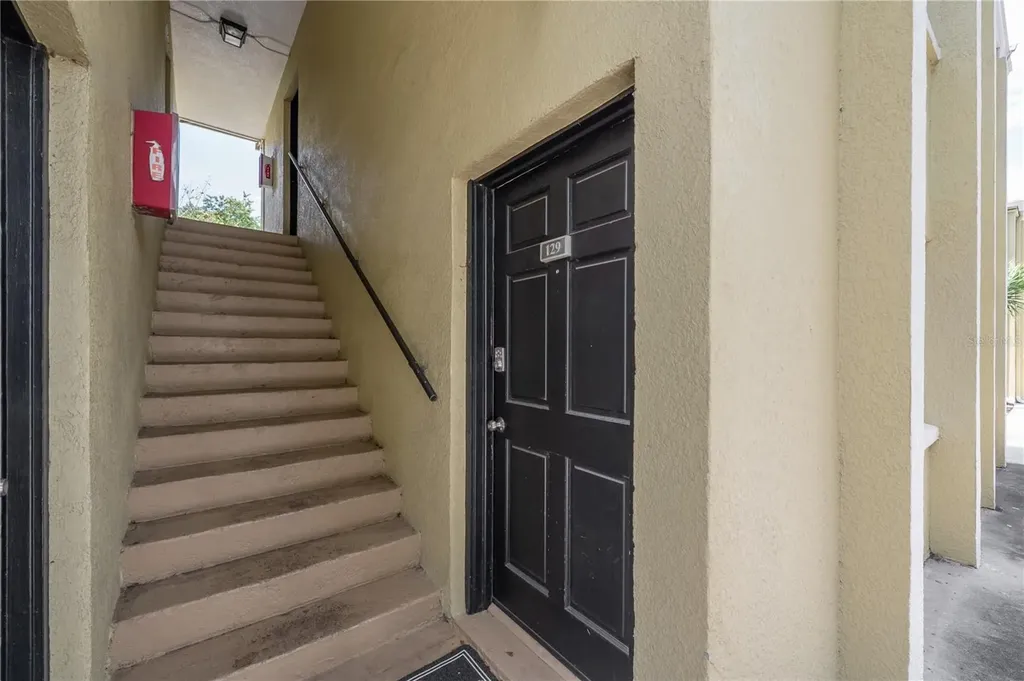 3206 W Azeele Street Tampa FL 33609
