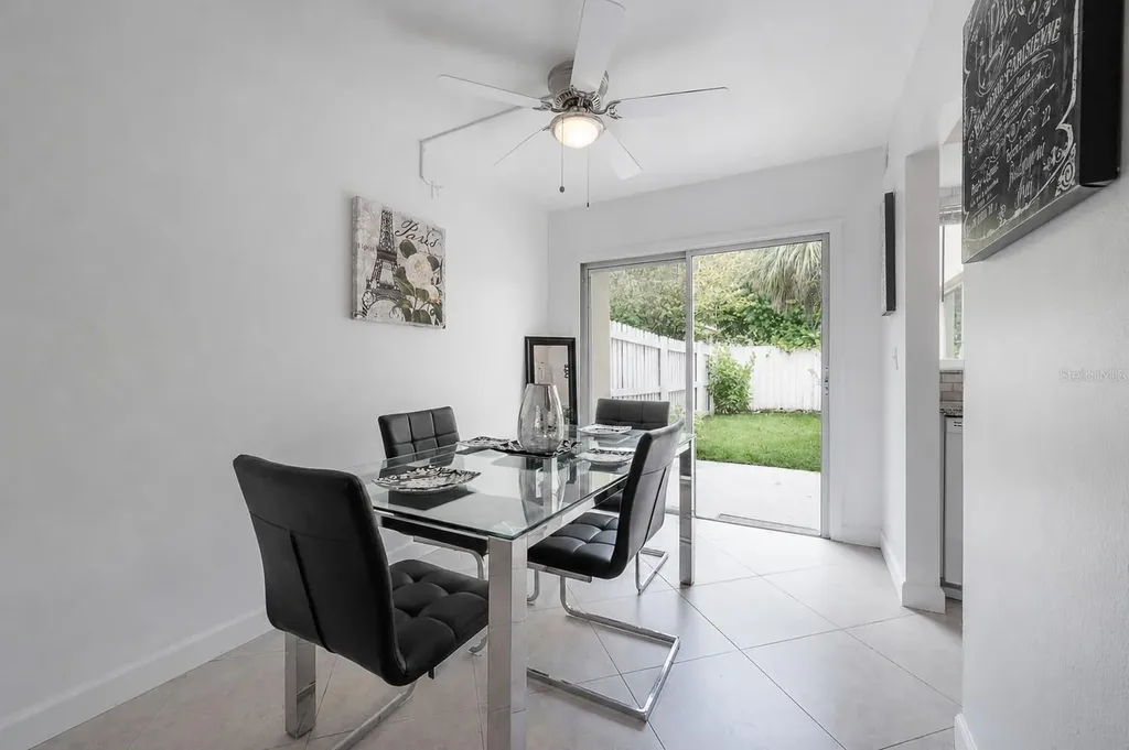 3206 W Azeele Street Tampa FL 33609