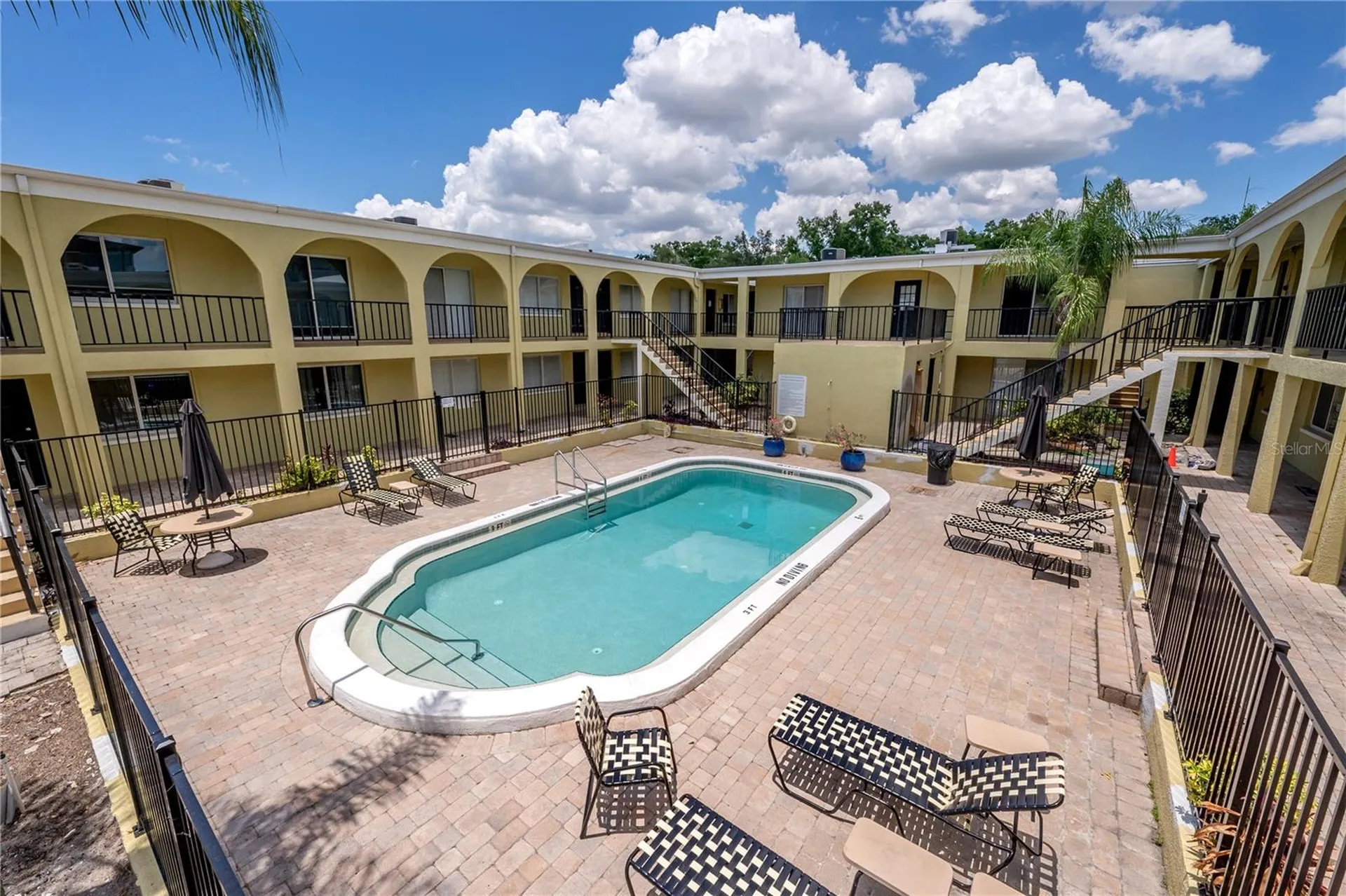 3206 W Azeele Street Tampa FL 33609