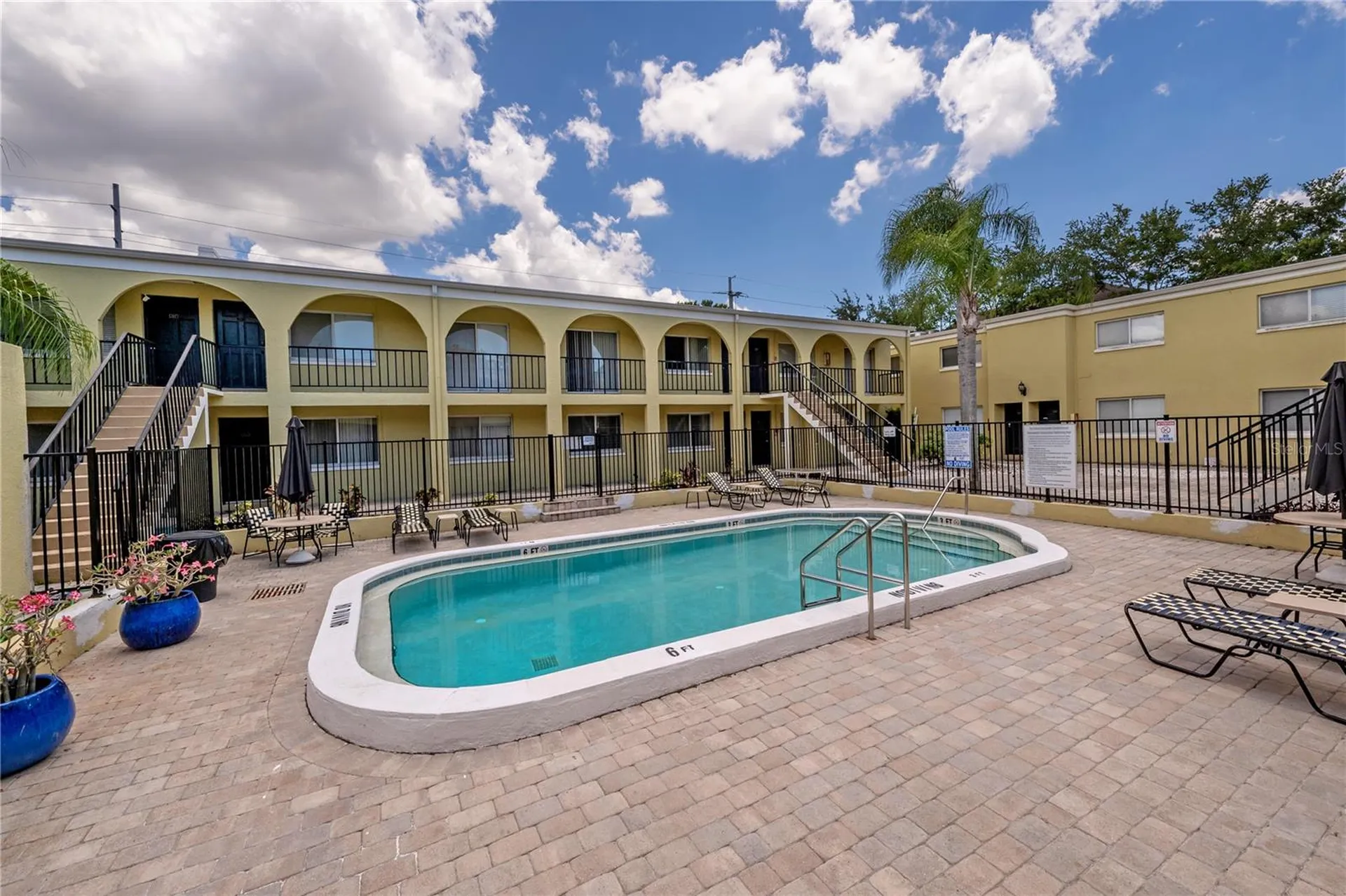 3206 W Azeele Street Tampa FL 33609
