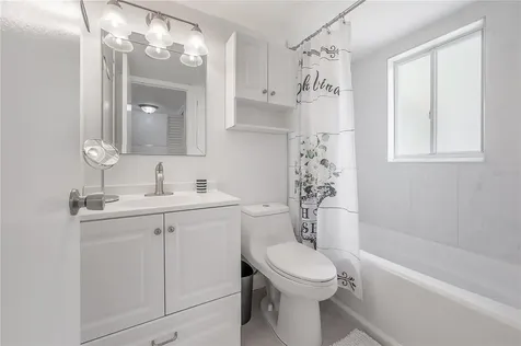 3206 W Azeele Street Tampa FL 33609