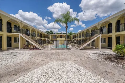 3206 W Azeele Street Tampa FL 33609