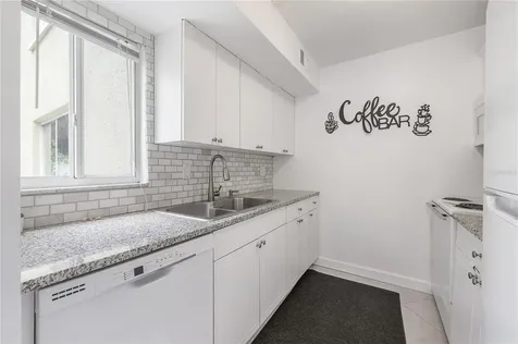 3206 W Azeele Street Tampa FL 33609