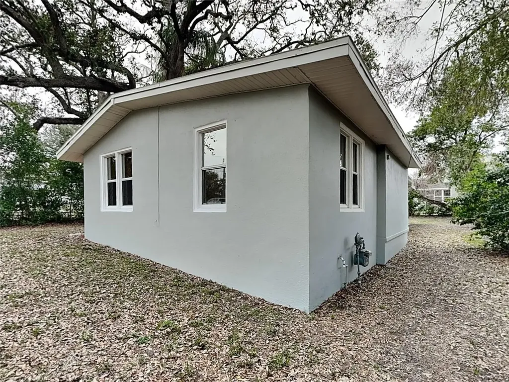 16 N San Remo Avenue Clearwater FL 33755