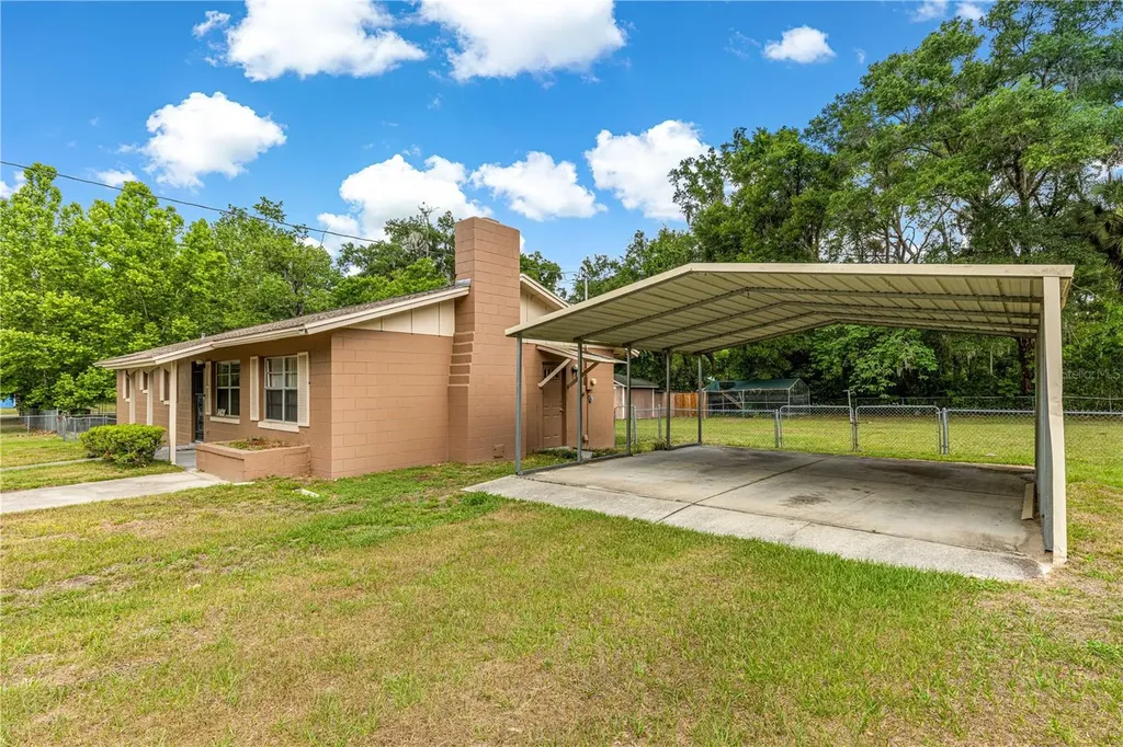 1421 NE 23rd Street Ocala FL 34470