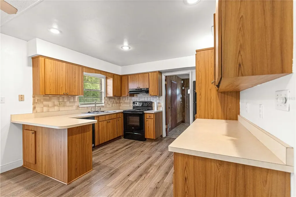 1421 NE 23rd Street Ocala FL 34470