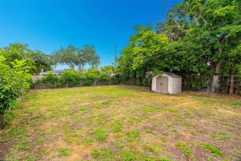 2926 40th Avenue N St Petersburg FL 33714