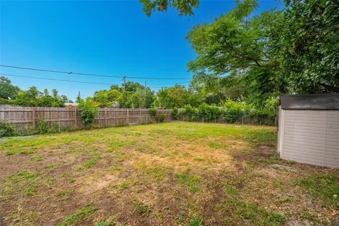 2926 40th Avenue N St Petersburg FL 33714