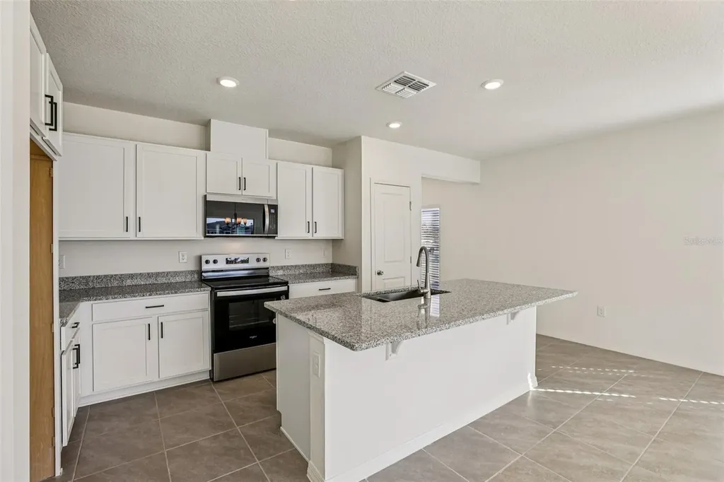 387 Sequoia Drive Lake Wales FL 33859