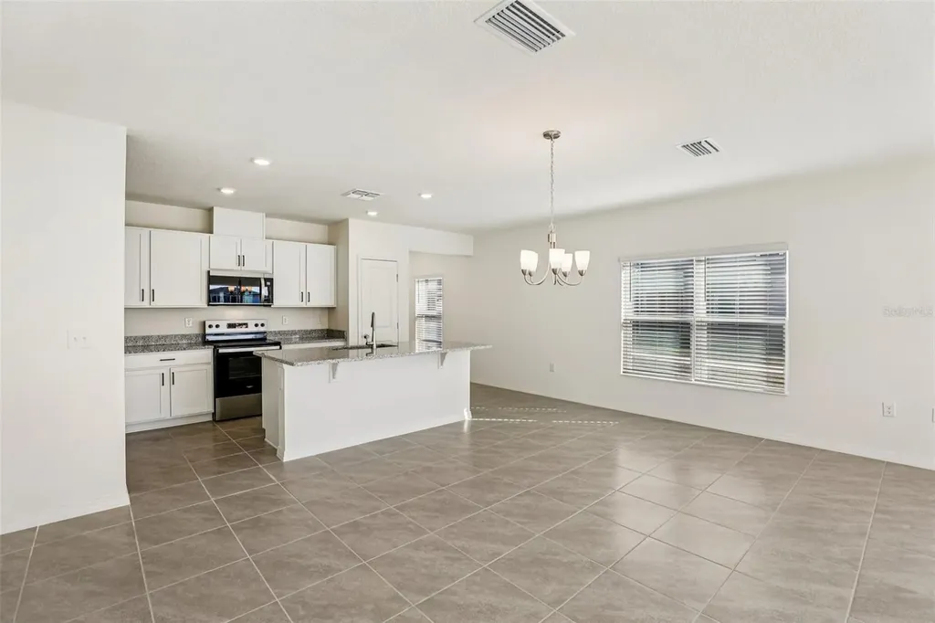 387 Sequoia Drive Lake Wales FL 33859
