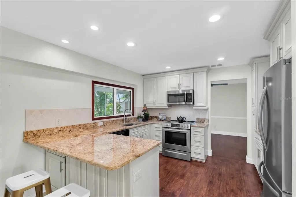 6212 20th Street S St Petersburg FL 33712