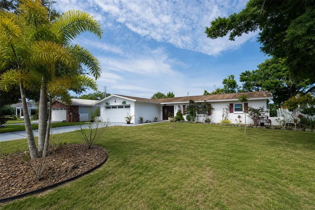 6212 20th Street S St Petersburg FL 33712