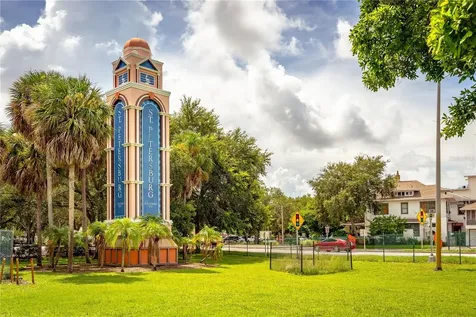 6212 20th Street S St Petersburg FL 33712