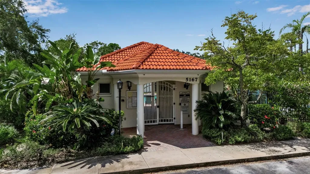 5220 Creekside Trail Sarasota FL 34243