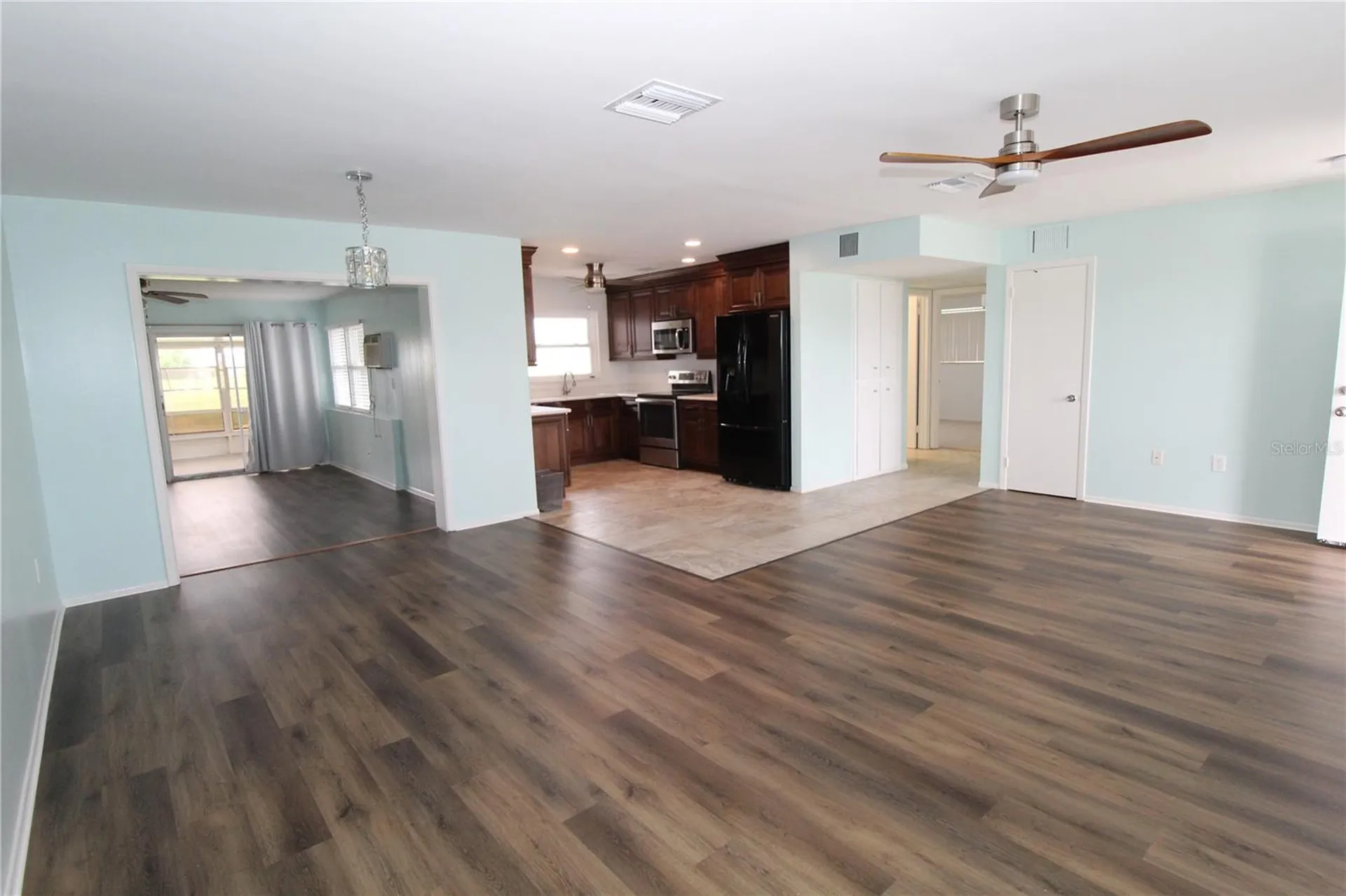 1104 Desert Hills Drive Sun City Center FL 33573