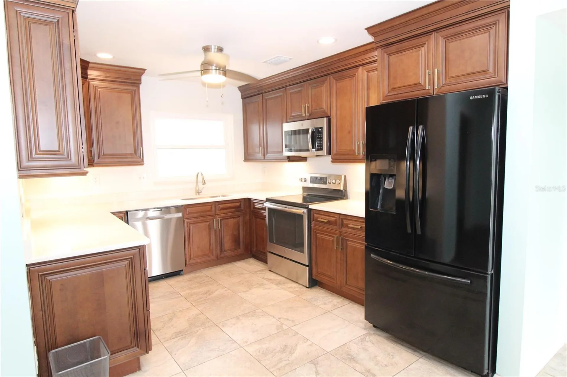 1104 Desert Hills Drive Sun City Center FL 33573