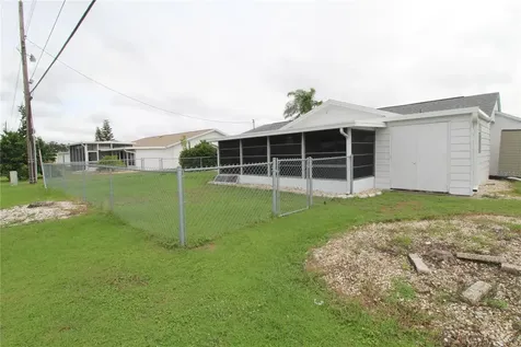 1104 Desert Hills Drive Sun City Center FL 33573