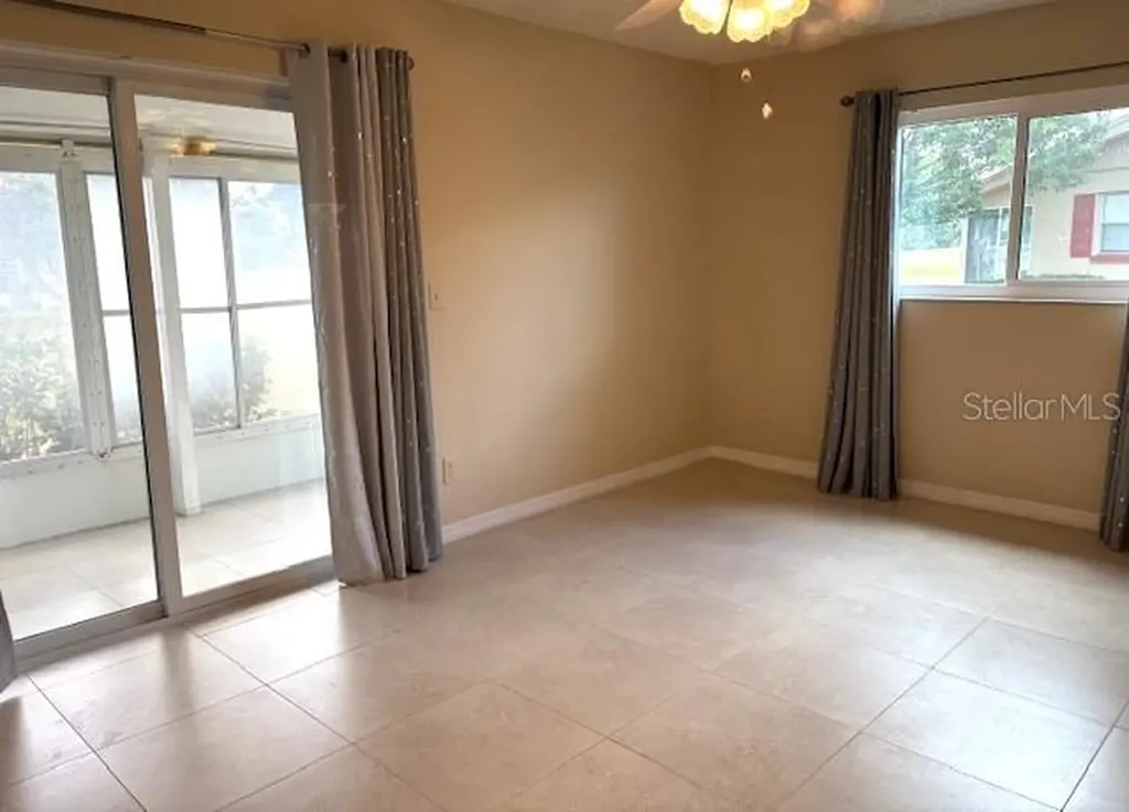 302 Canton Court Sun City Center FL 33573