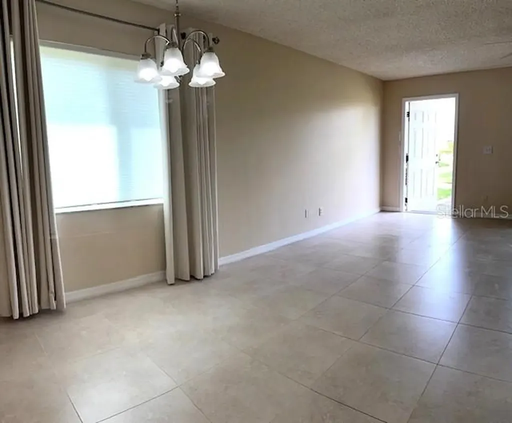 302 Canton Court Sun City Center FL 33573