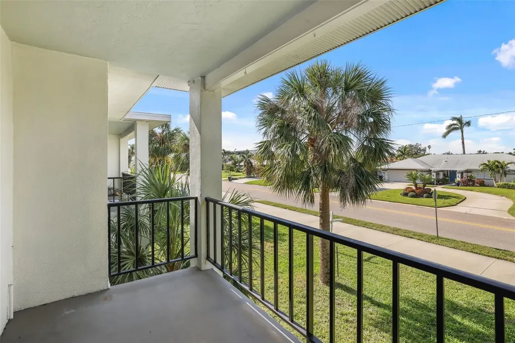 4420 37th Street S St Petersburg FL 33711